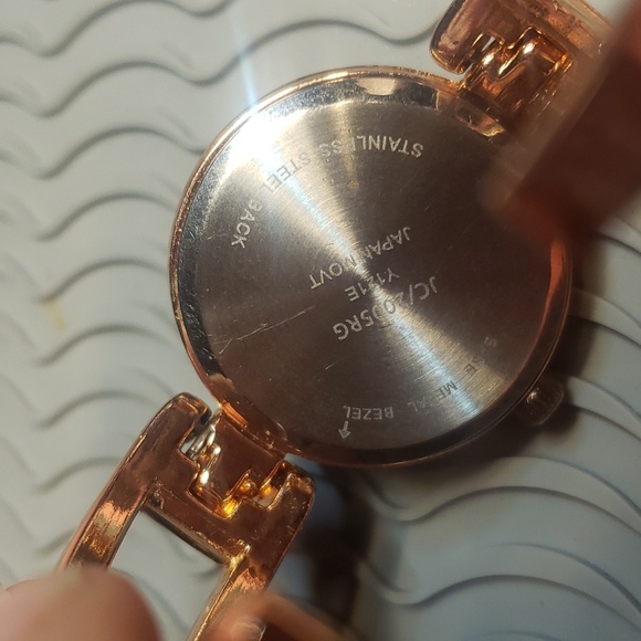 Watch - Picture 4 of 4